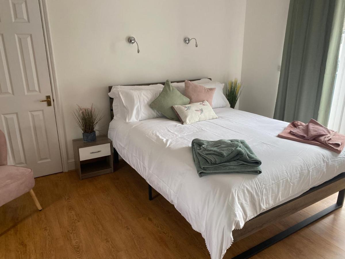 Number 1 Lytton Tree Lodge Reydon 외부 사진