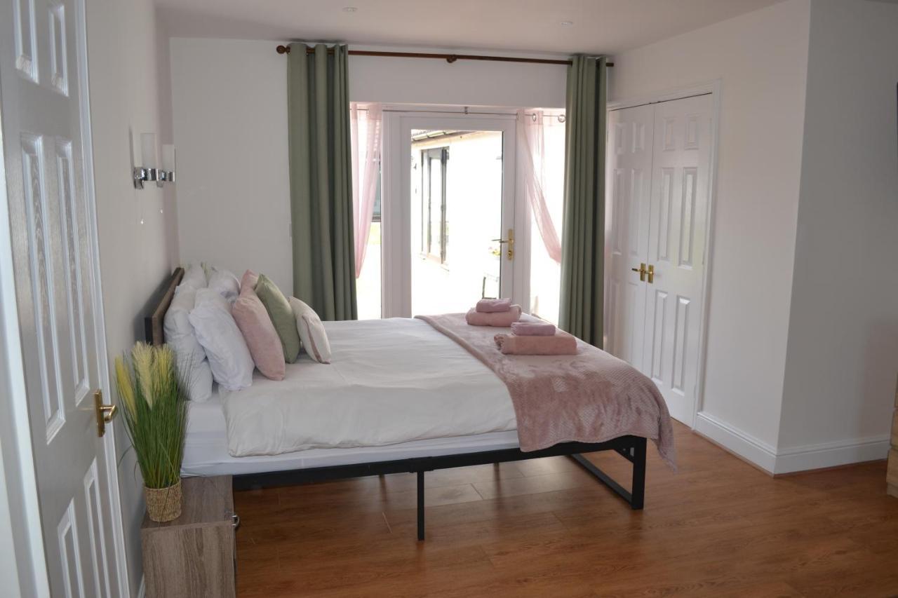 Number 1 Lytton Tree Lodge Reydon 외부 사진