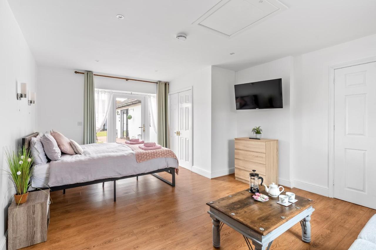Number 1 Lytton Tree Lodge Reydon 외부 사진